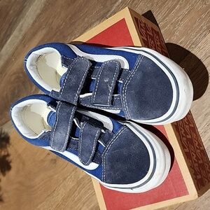 Kids vans sneakers
